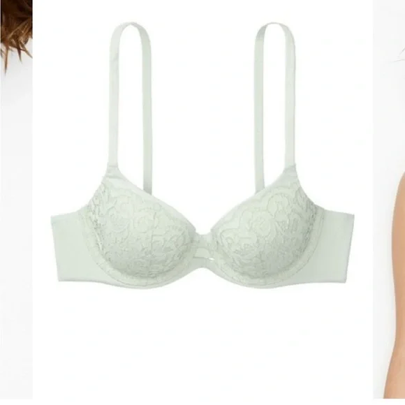 Victoria’s Secret Body by Victoria
Lightly Lined Demi Bra Size 32DD NWT - Picture 4 of 4